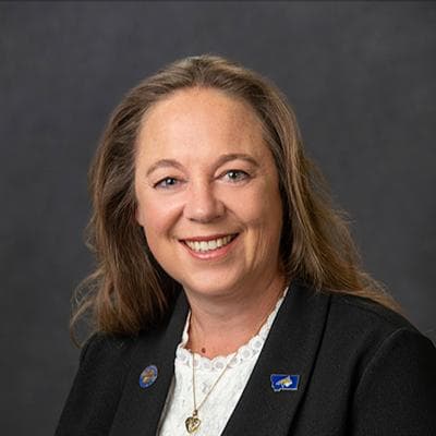 Rep. Jennifer Carlson headshot
